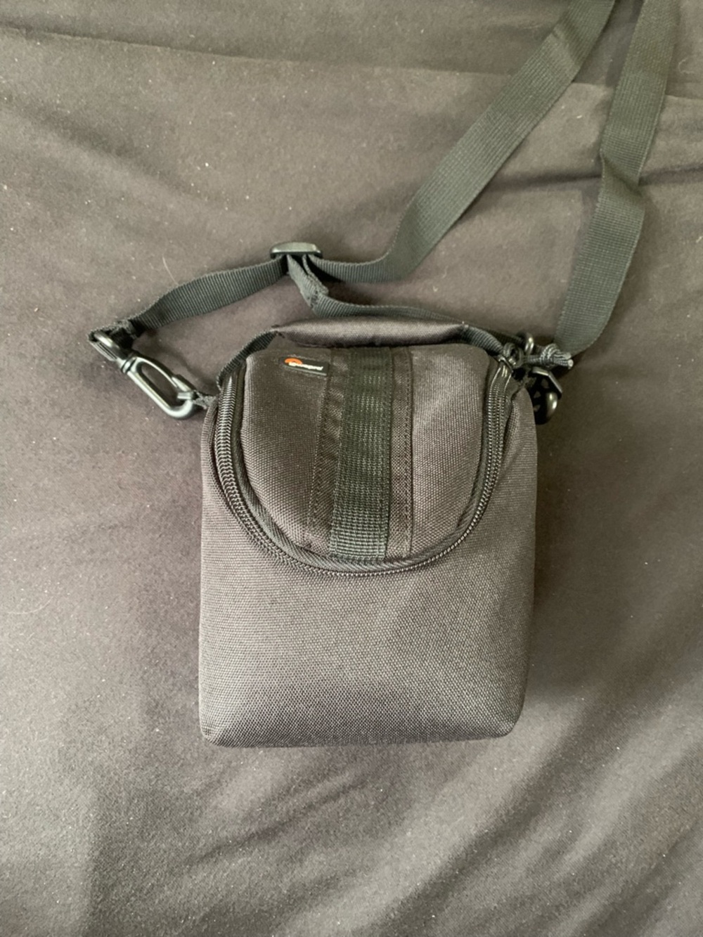 Lowepro Adventura Ultra Zoom 100 Camera Shoulder Bag for Mirrorless and Ultra-Zo